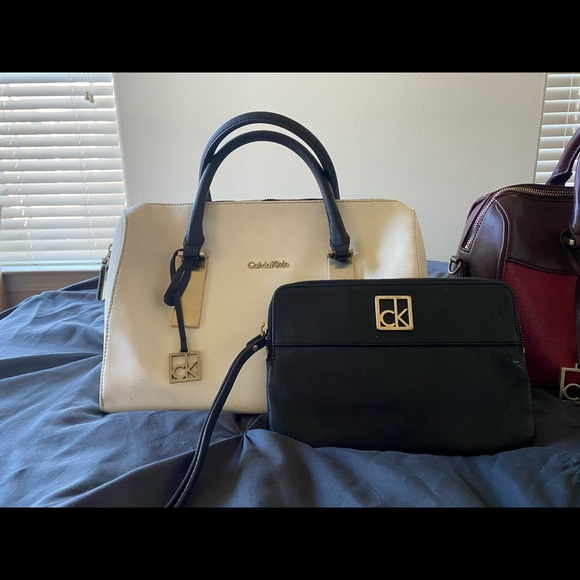 CalvinKlein handbags - Picture 2 of 3